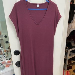 Midi maroon ribbed dress. Old navy- medium